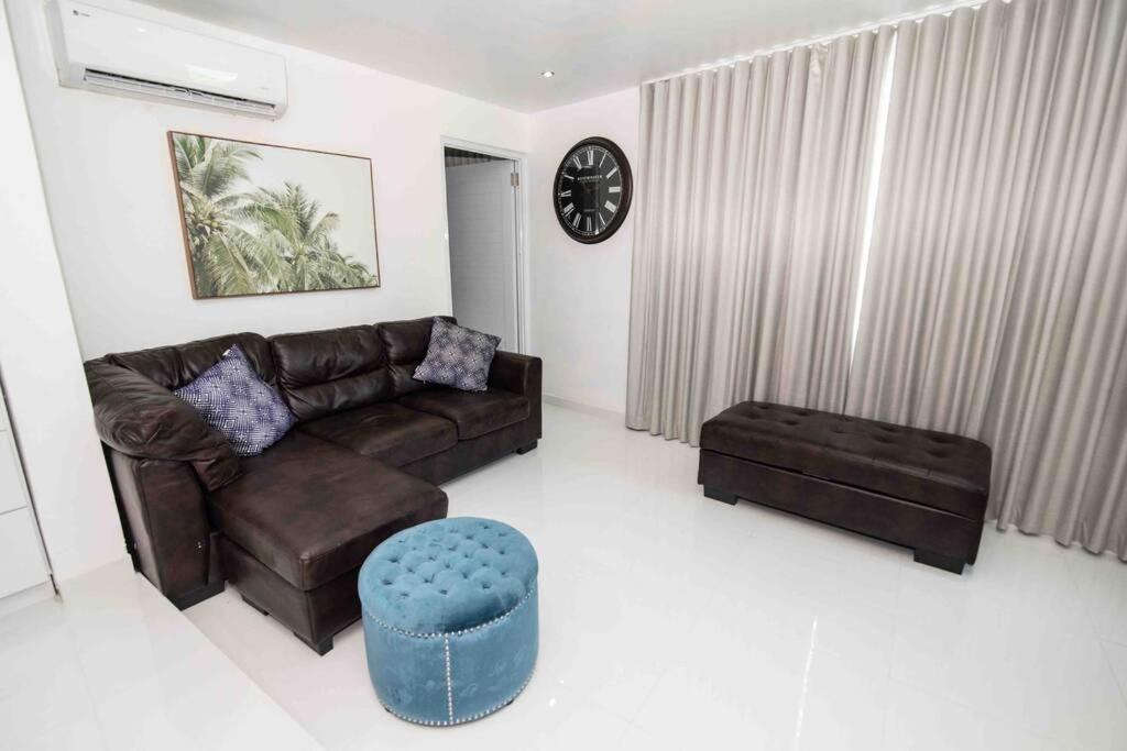 شقة سان خوان  في Modern 2Br With Kingbed In The Heart Of Isla Verde Strip المظهر الخارجي الصورة