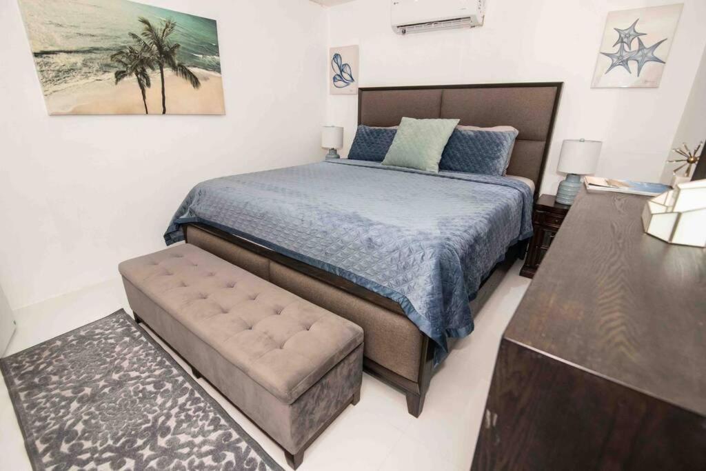 شقة سان خوان  في Modern 2Br With Kingbed In The Heart Of Isla Verde Strip المظهر الخارجي الصورة